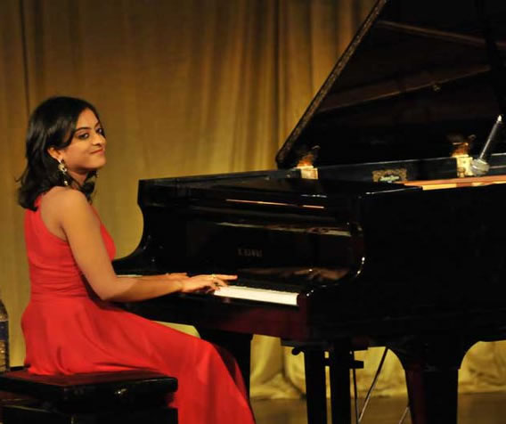 female piano players Famagusta Cyprus